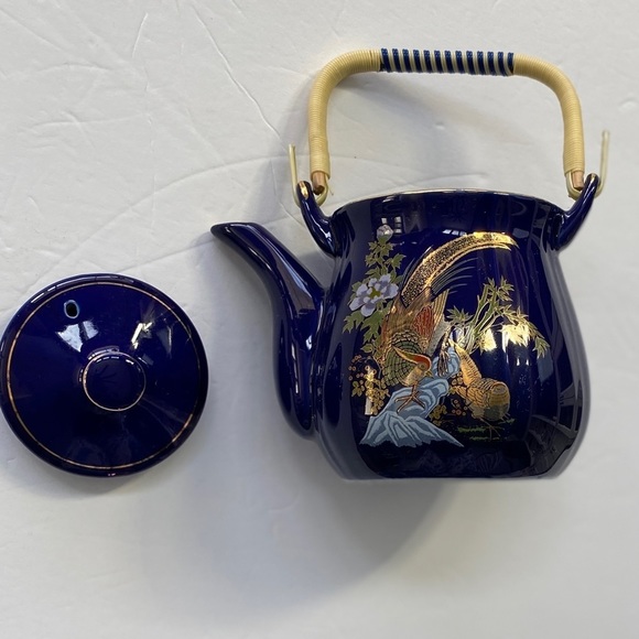 Asian teapot w Wrapped Handle - Picture 4 of 9